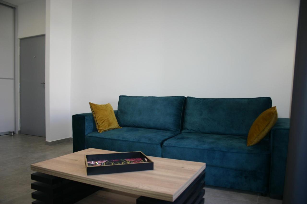 Next Door Apartment Maro & Ivan 니바이스 외부 사진